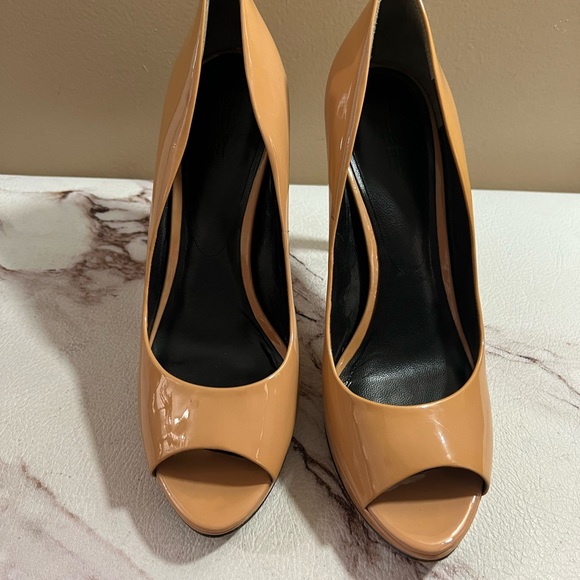 Rachel Roy Pumps Shoes Nude Open Toe Size 9 Patent Leather Daphne. - Picture 2 of 8